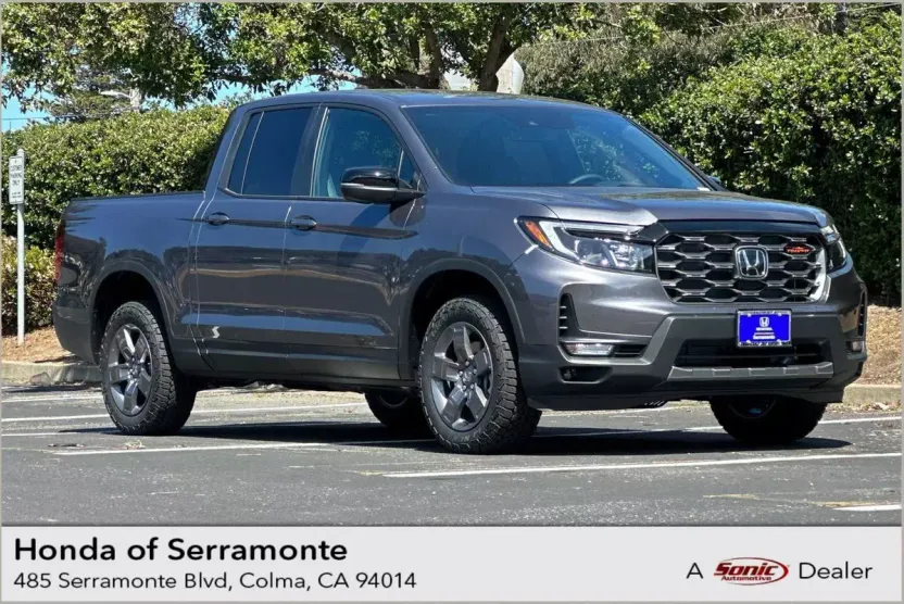 2024 Honda Ridgeline TrailSport photo 1