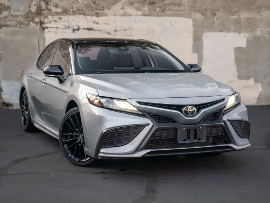 2022 Toyota Camry XSE photo 1