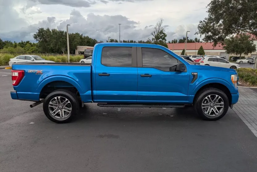 2021 Ford F-150 XLT photo 1