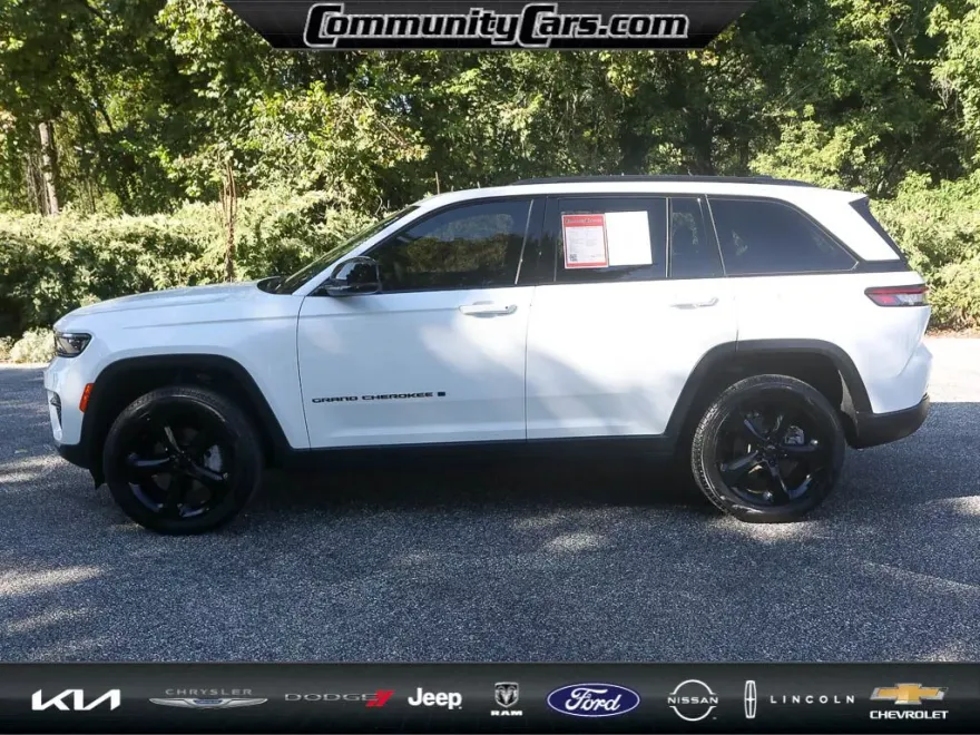 2023 Jeep Grand Cherokee Limited photo 1