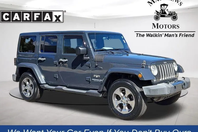 2017 Jeep Wrangler Unlimited Sahara photo 1