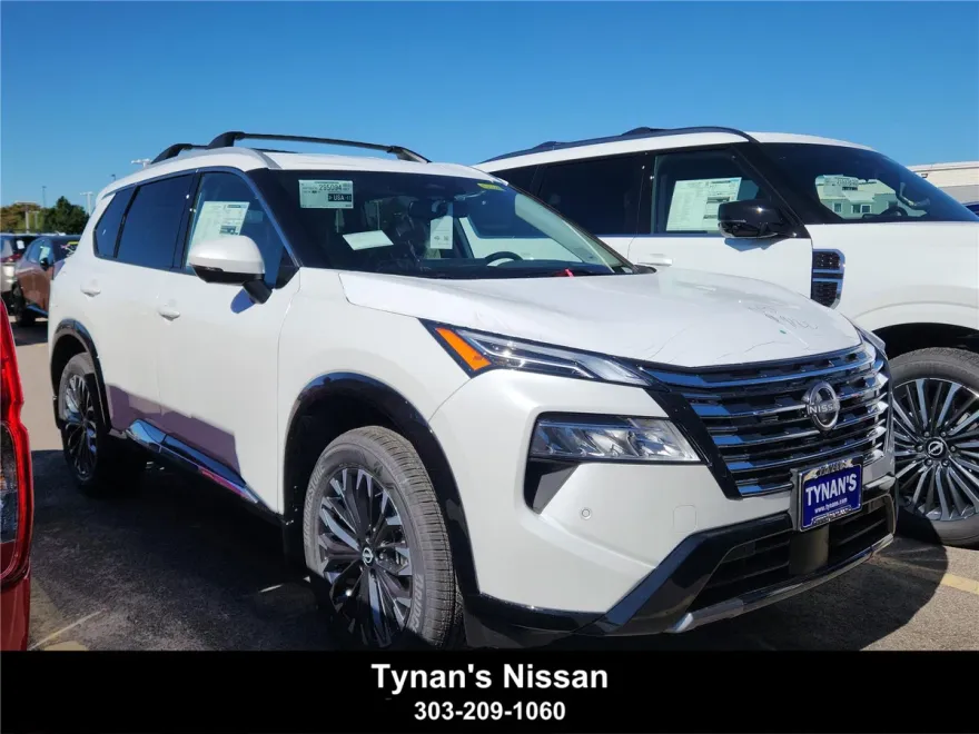 2026 Nissan Rogue Platinum photo 1