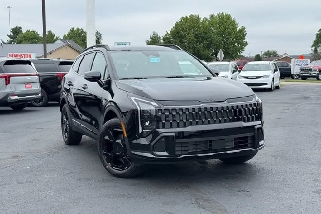 2026 Kia Sportage X-Line photo 1