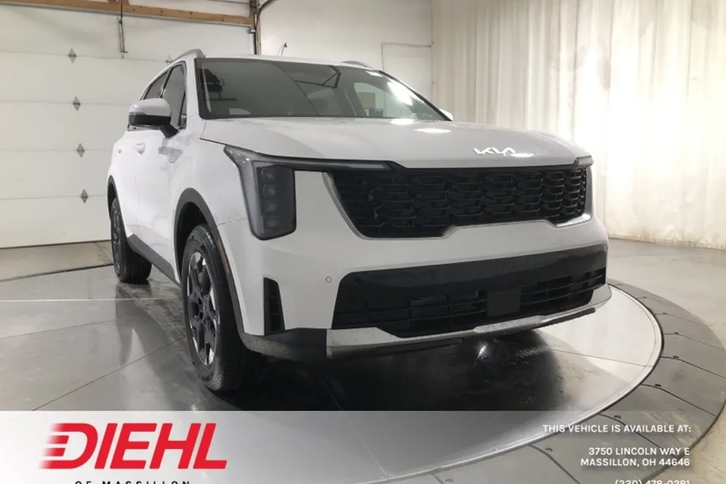 2025 Kia Sorento S photo 1