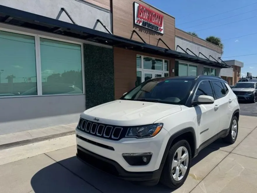 2020 Jeep Compass Latitude Sport photo 1