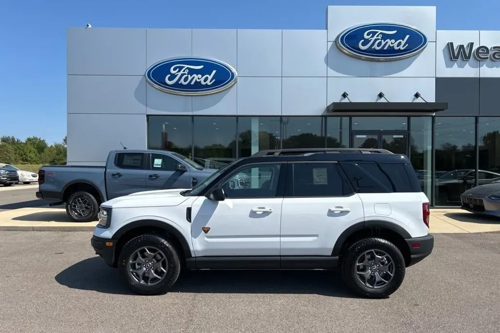 2024 Ford Bronco Sport Badlands photo 1