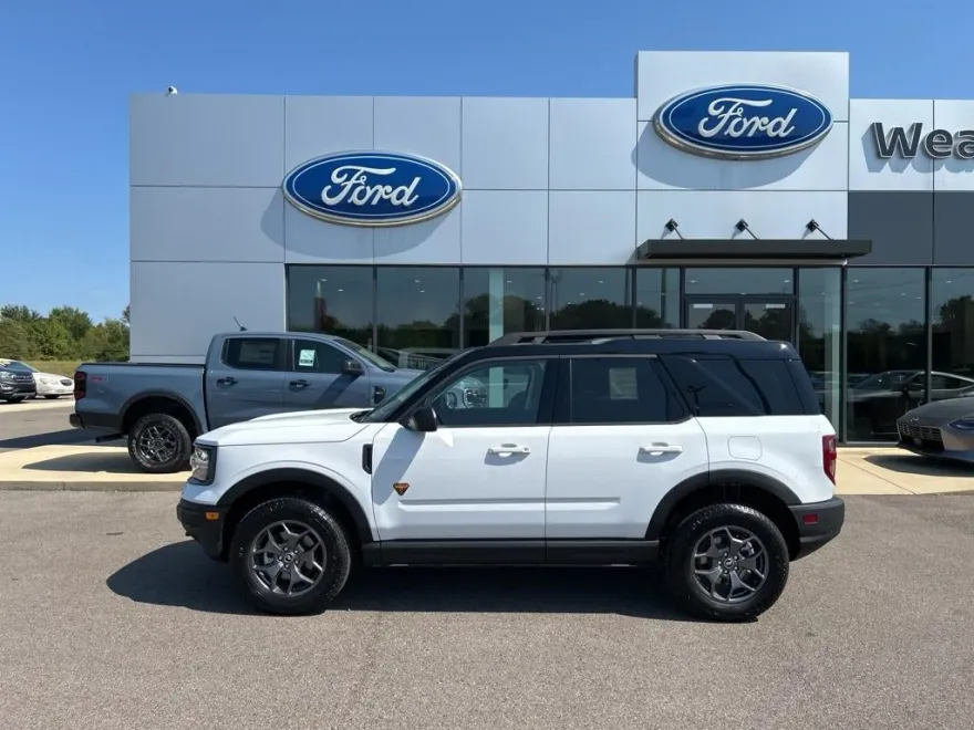 2024 Ford Bronco Sport Badlands photo 1