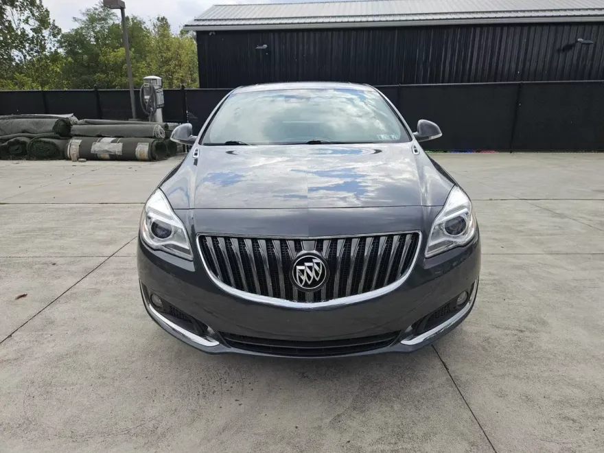 2017 Buick Regal Turbo Premium II photo 1