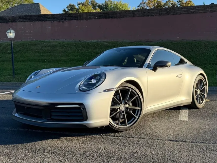 2024 Porsche 911 T photo 1