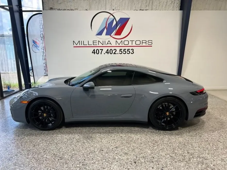 2023 Porsche 911 4 T photo 1