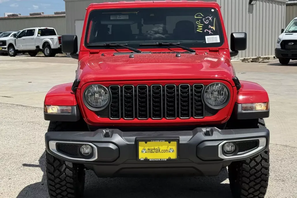 2025 Jeep Gladiator Sport photo 1