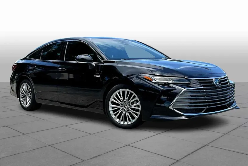 2021 Toyota Avalon Hybrid Limited photo 1