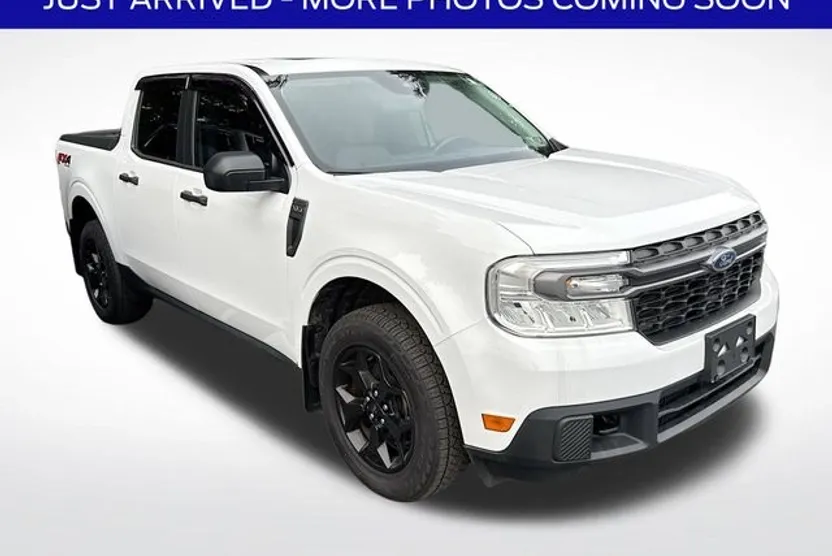 2023 Ford Maverick XLT photo 1
