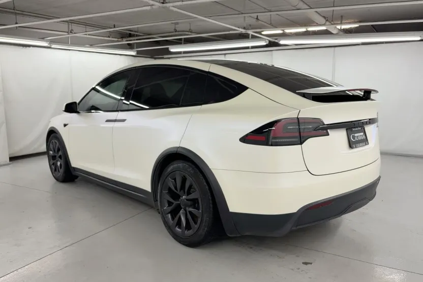 2022 Tesla Model X photo 1