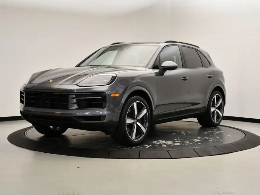 2025 Porsche Cayenne Base photo 1