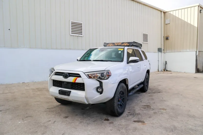 2023 Toyota 4Runner SR5 Premium photo 1