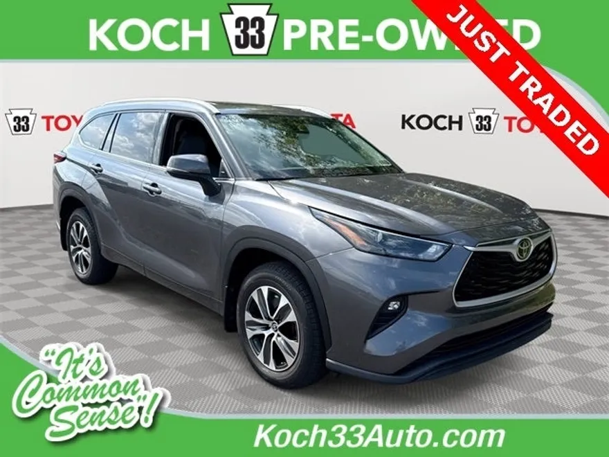 2022 Toyota Highlander XLE photo 1