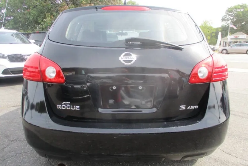 2009 Nissan Rogue S photo 1