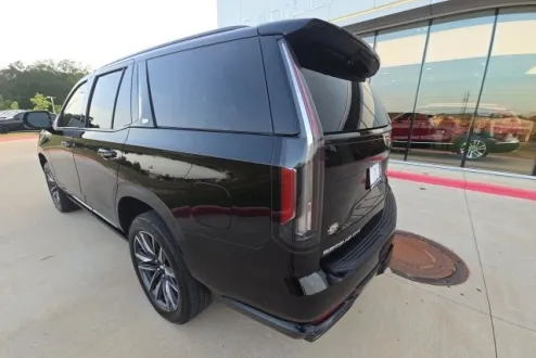 2024 Cadillac Escalade Sport Platinum photo 3