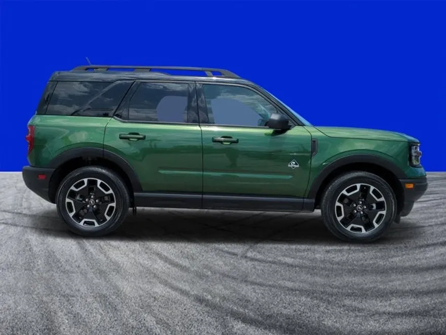 2023 Ford Bronco Sport Outer Banks photo 1