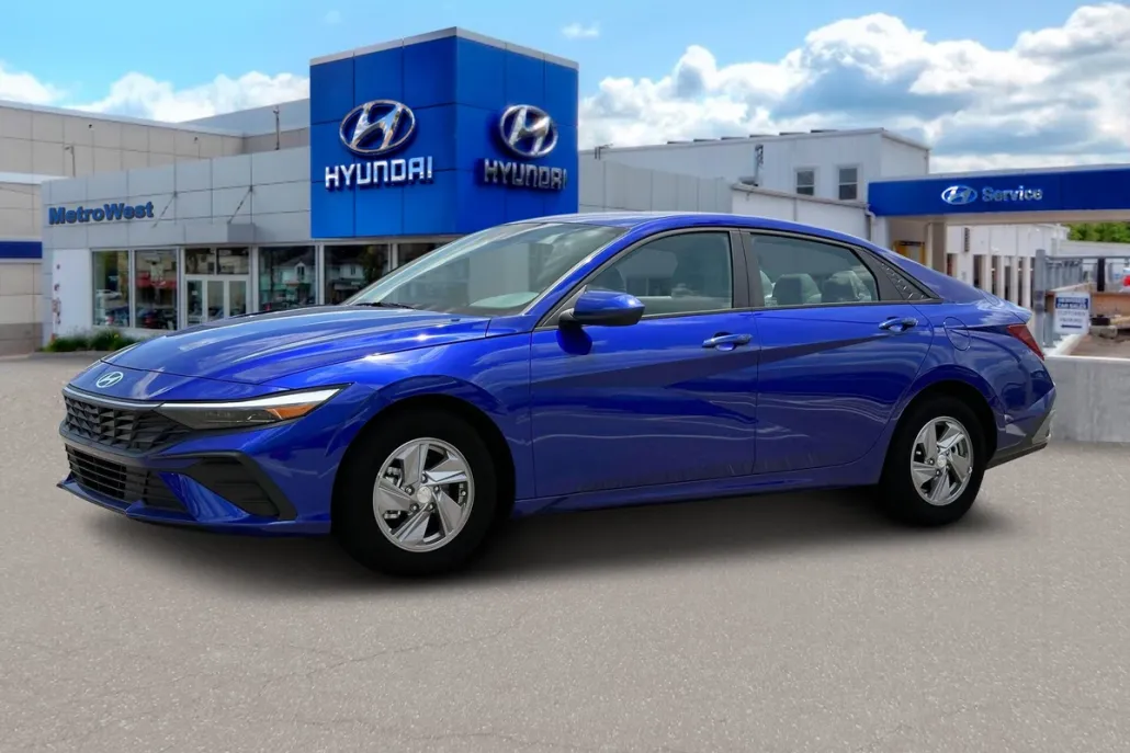 2025 Hyundai Elantra SE photo 1