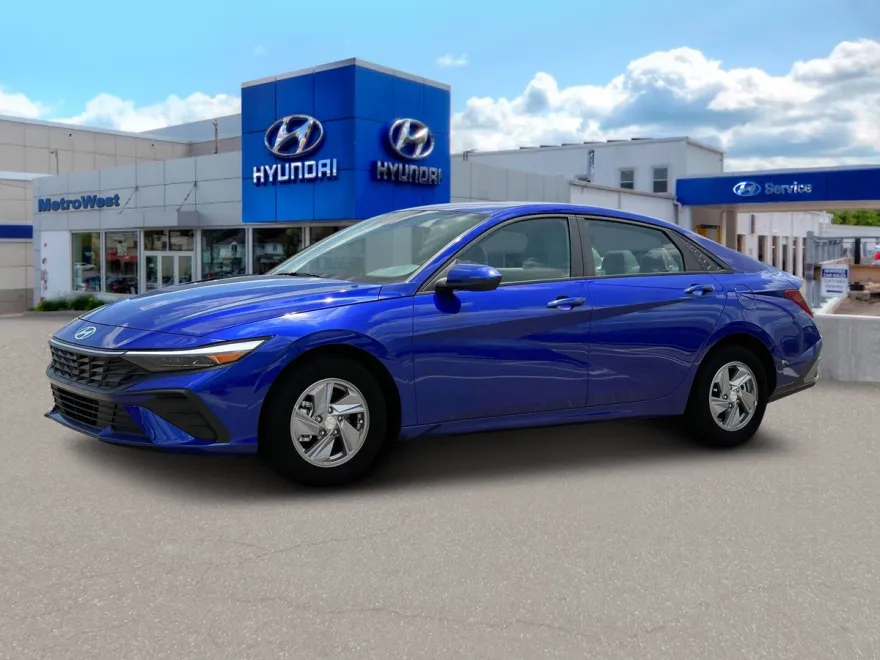 2025 Hyundai Elantra SE photo 1