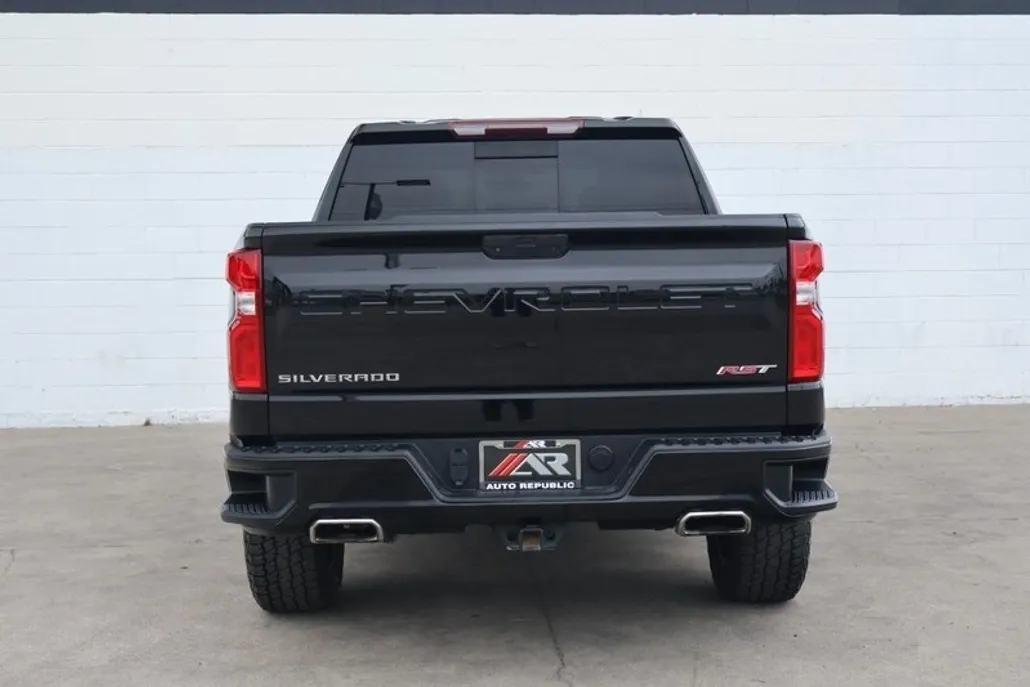 2021 Chevrolet Silverado 1500 RST photo 1