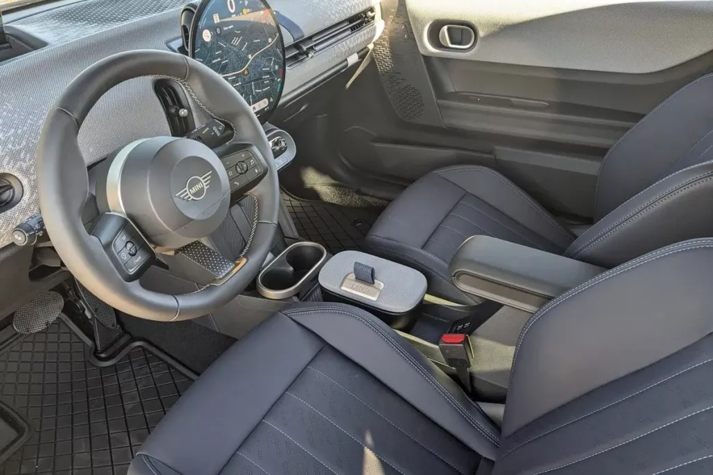 2025 Mini Cooper 2 Door Hardtop S photo 1