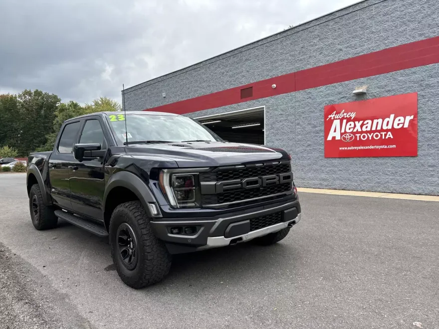 2023 Ford F-150 Raptor photo 1