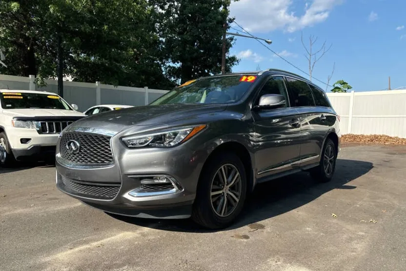 2019 Infiniti QX60 Luxe photo 1