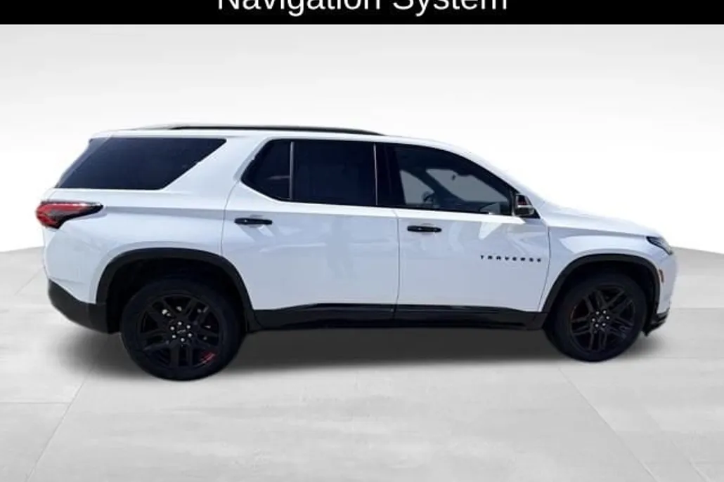 2023 Chevrolet Traverse Premier photo 1