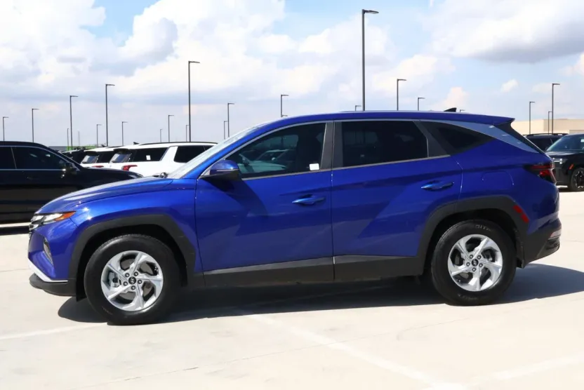 2022 Hyundai Tucson SE photo 1