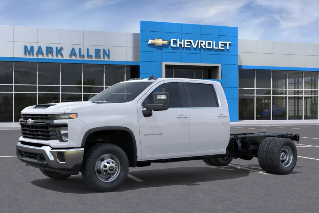 2025 Chevrolet Silverado 3500HD Work Truck photo 1