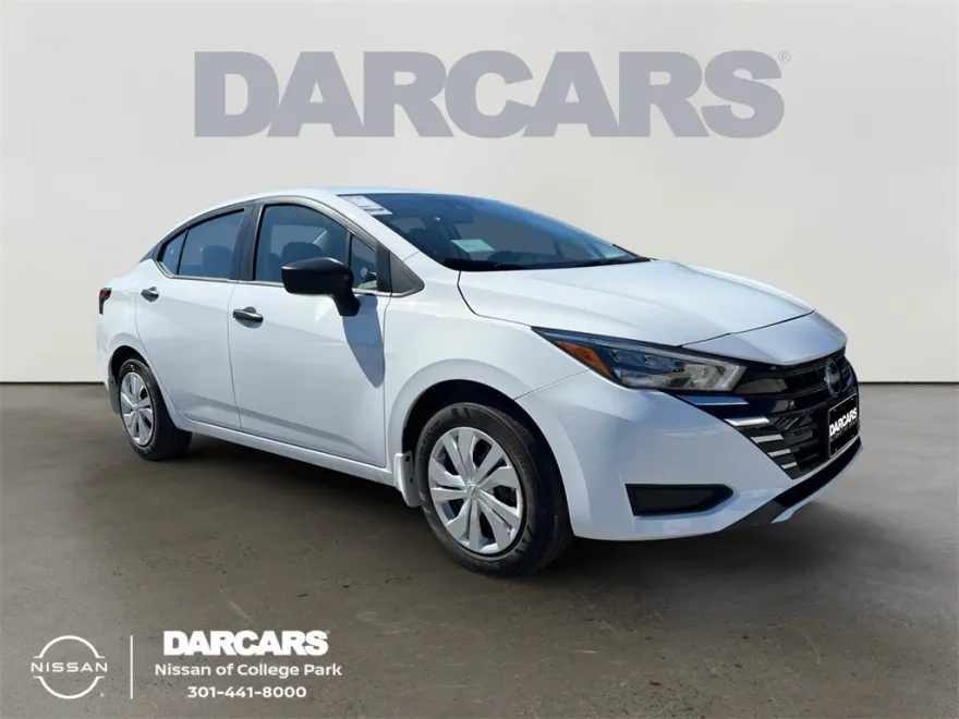 2025 Nissan Versa 1.6 S photo 1
