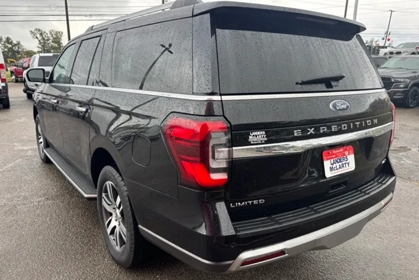 2023 Ford Expedition MAX Limited photo 1