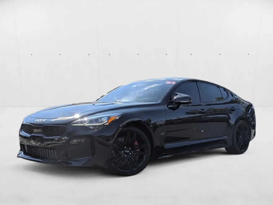 2023 Kia Stinger GT2 photo 1