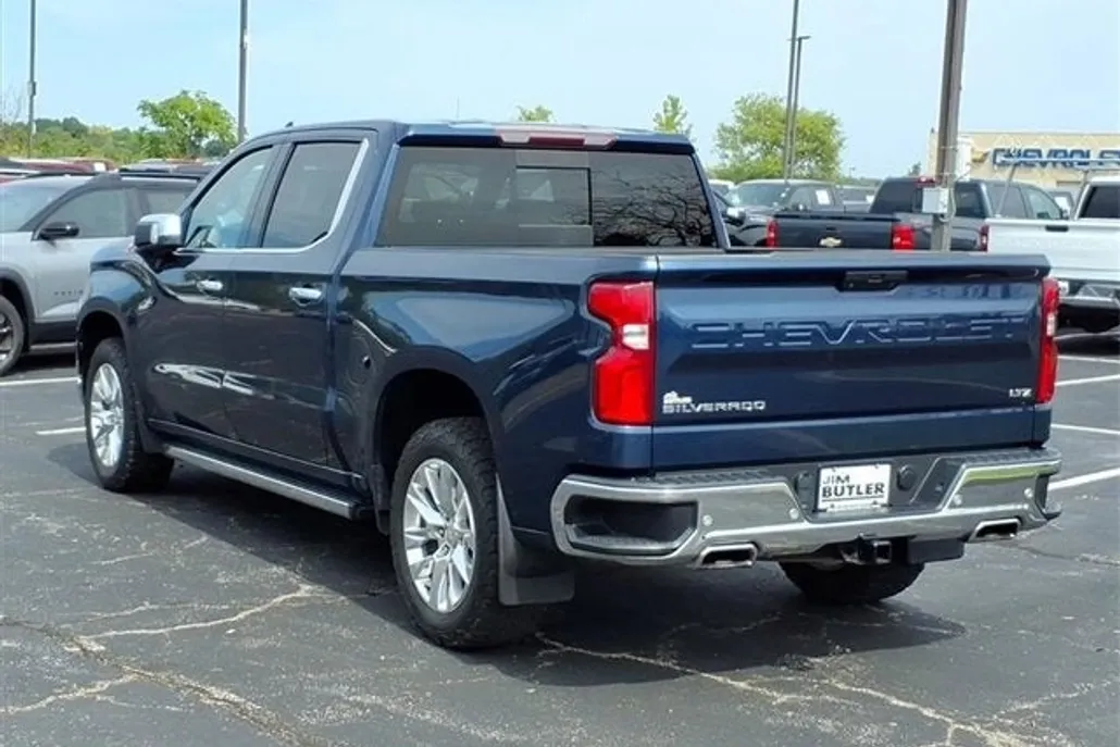 2021 Chevrolet Silverado 1500 LTZ photo 1