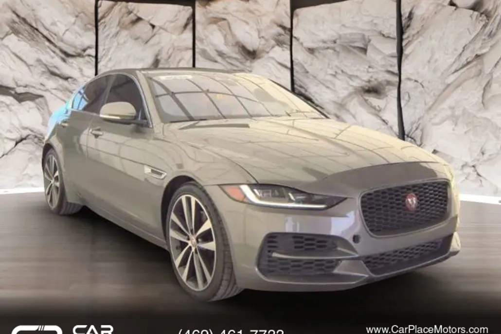2020 Jaguar XE S photo 1