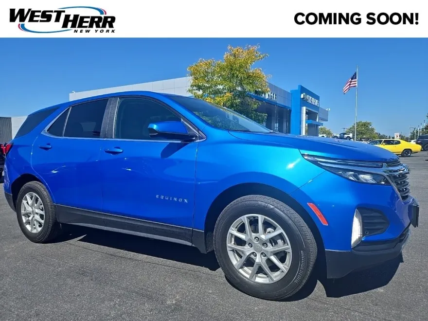 2024 Chevrolet Equinox LT photo 1