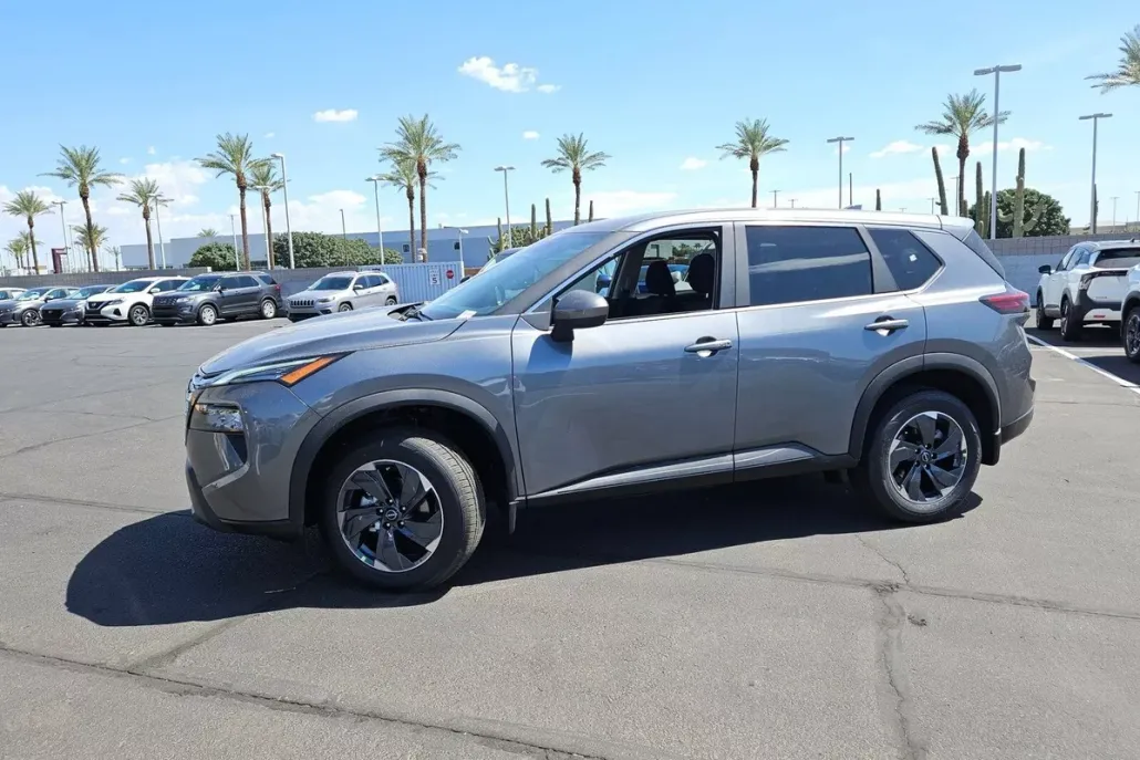 2026 Nissan Rogue SV photo 1