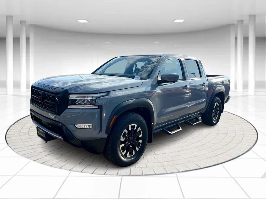 2022 Nissan Frontier PRO-X photo 1