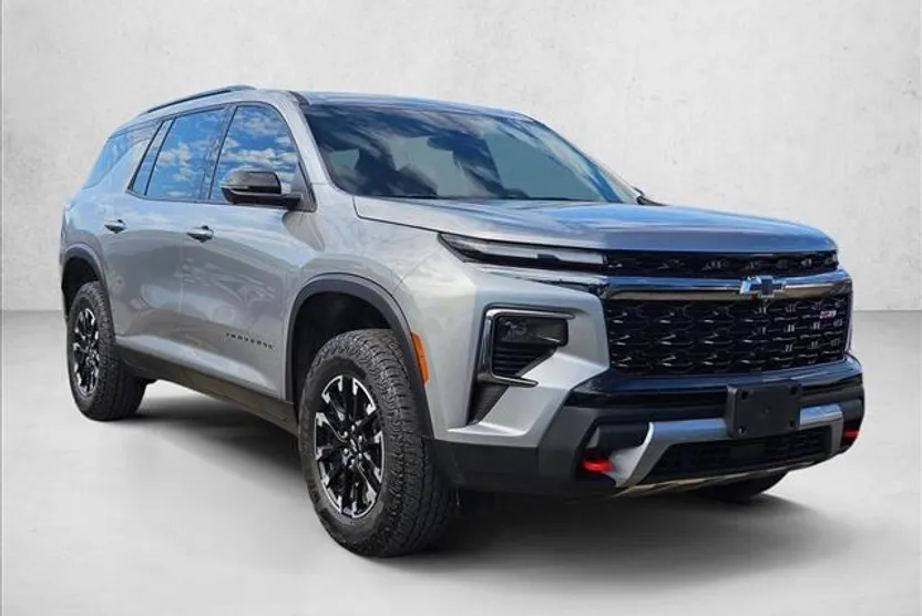 2025 Chevrolet Traverse Z71 photo 1