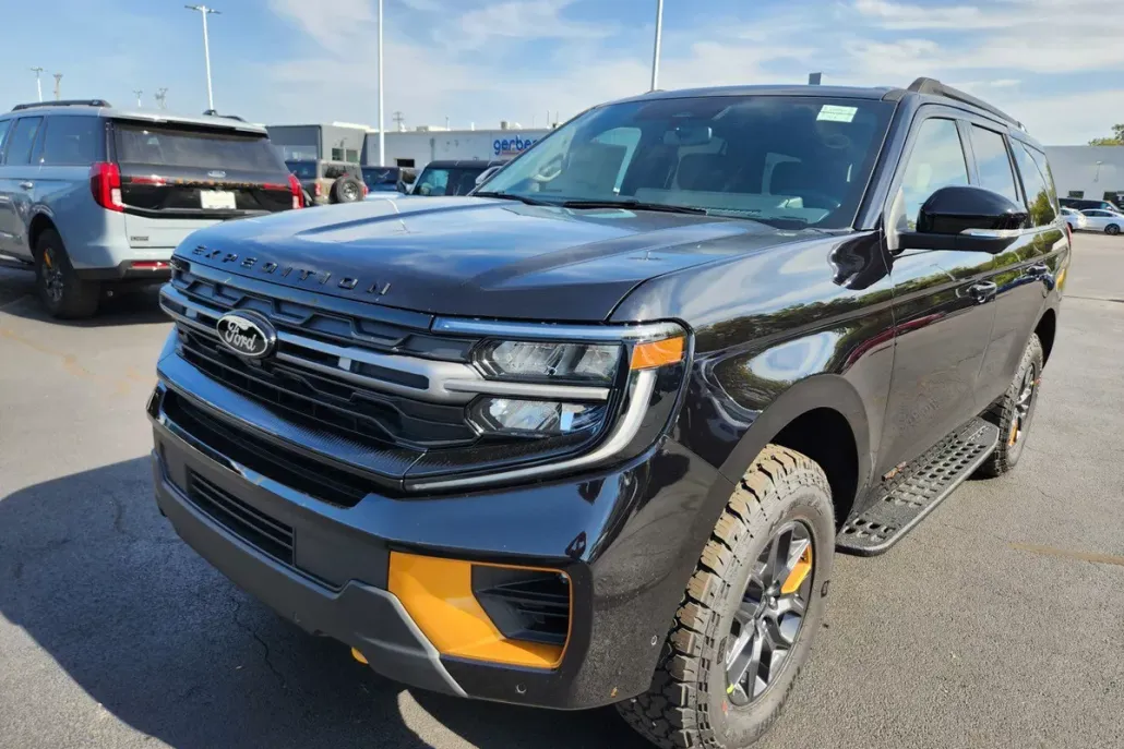 2025 Ford Expedition photo 1