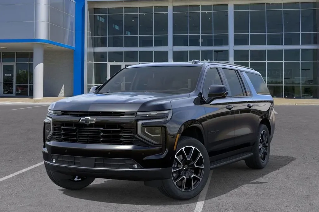 2025 Chevrolet Suburban RST photo 1