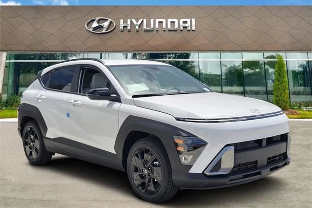 2026 Hyundai Kona SEL photo 1