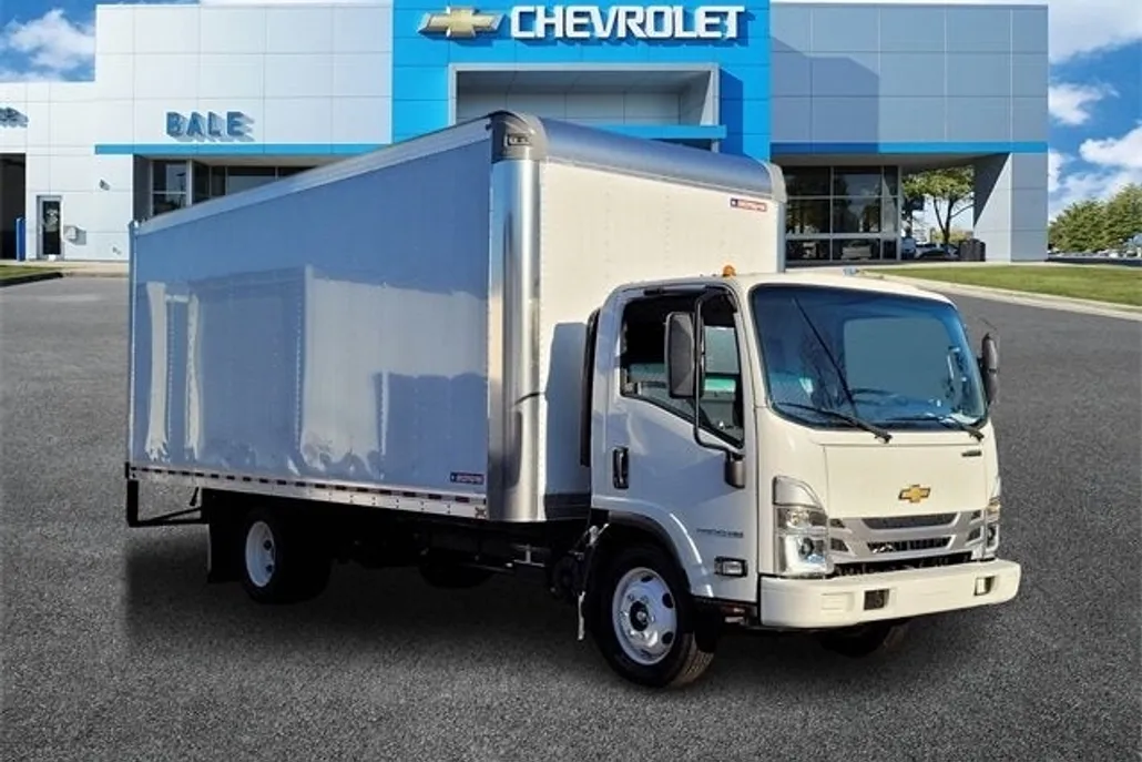 2024 Chevrolet Silverado 4500HD photo 1