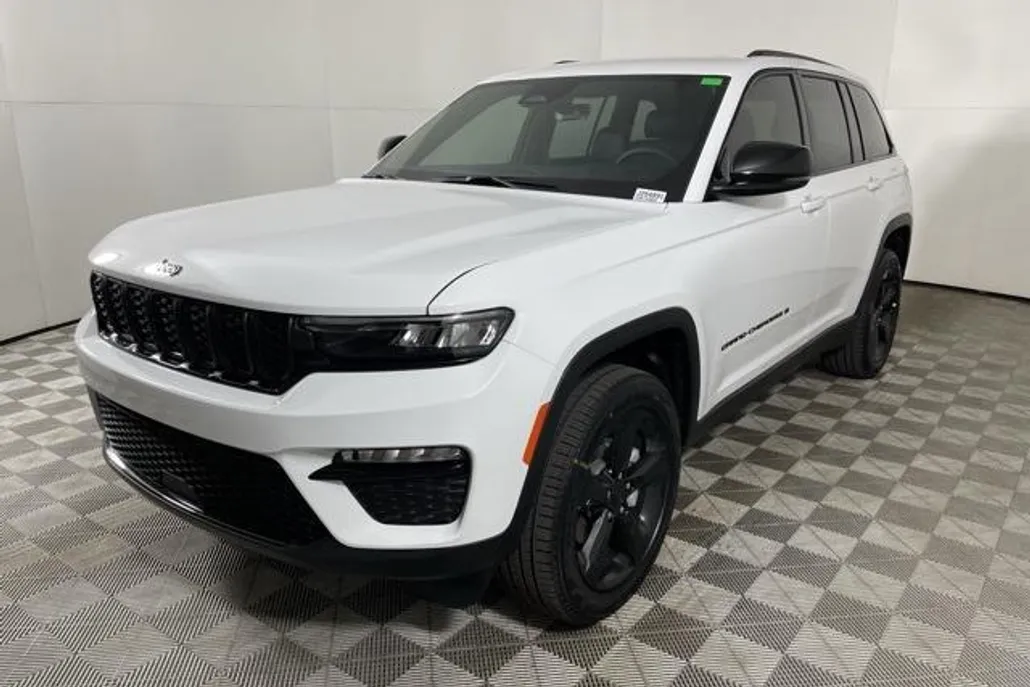 2025 Jeep Grand Cherokee Limited photo 1