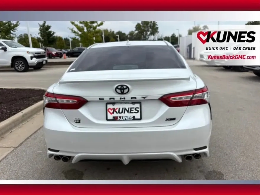 2020 Toyota Camry XSE photo 1