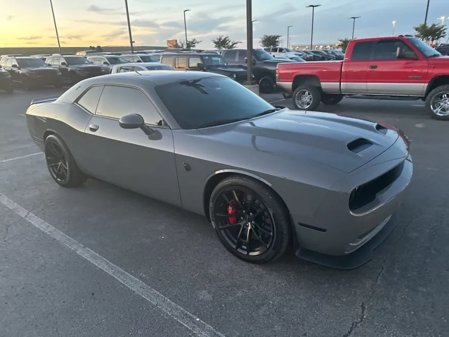 2023 Dodge Challenger SRT8 Hellcat photo 1