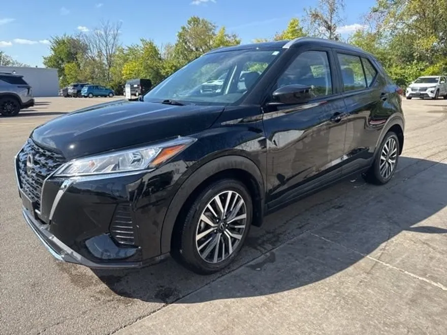 2023 Nissan Kicks SV photo 1